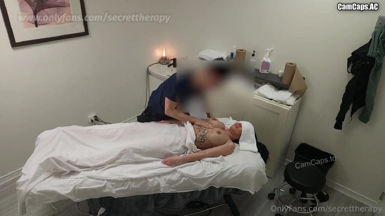 OnlyFans Kendal Hot MILF With 2 Kids XXX